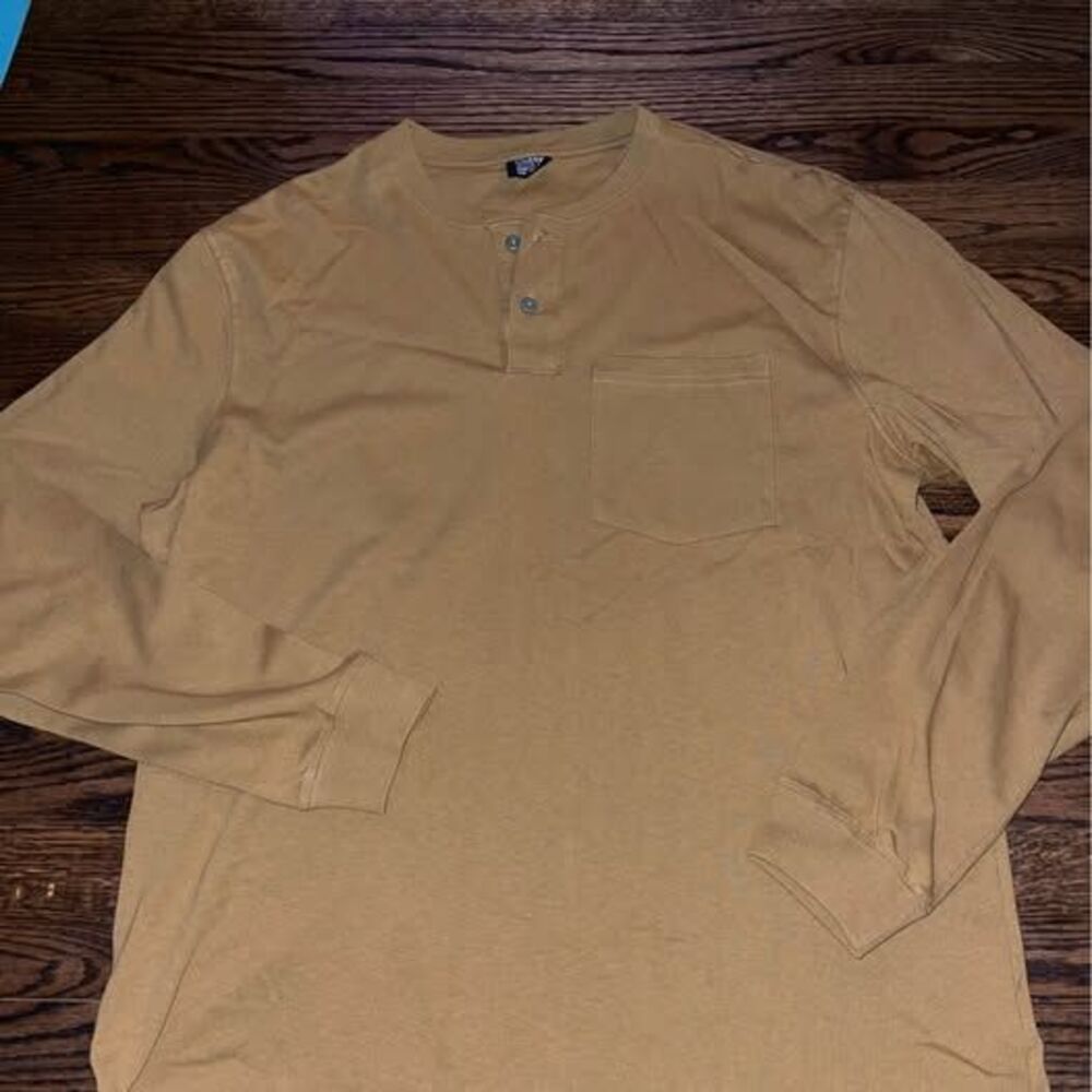 Filson Men’s XL Pocket Henley Long Sleeve Shirt Brown